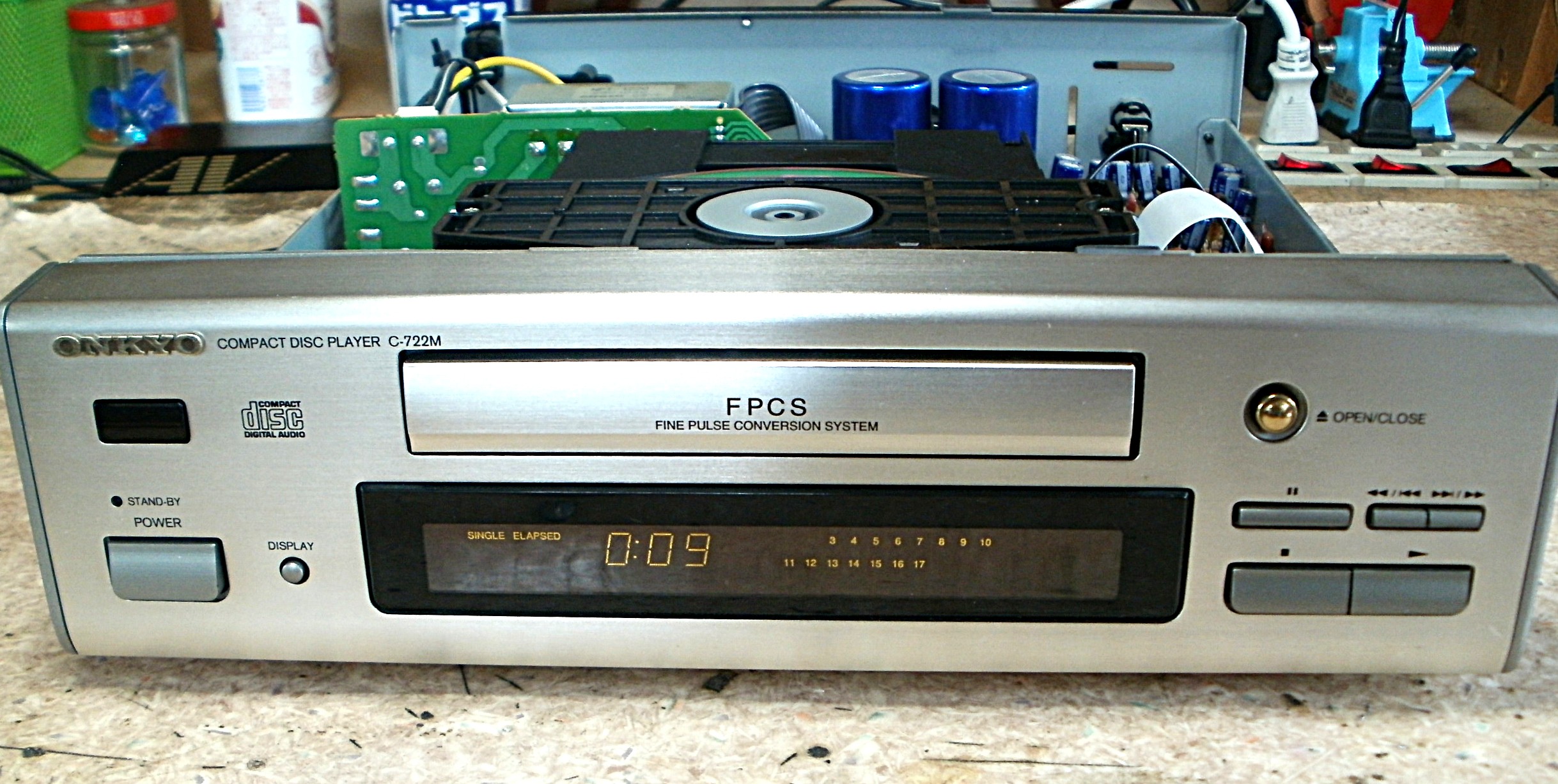 オンキョー C-722M CDプレーヤー 外観・全景